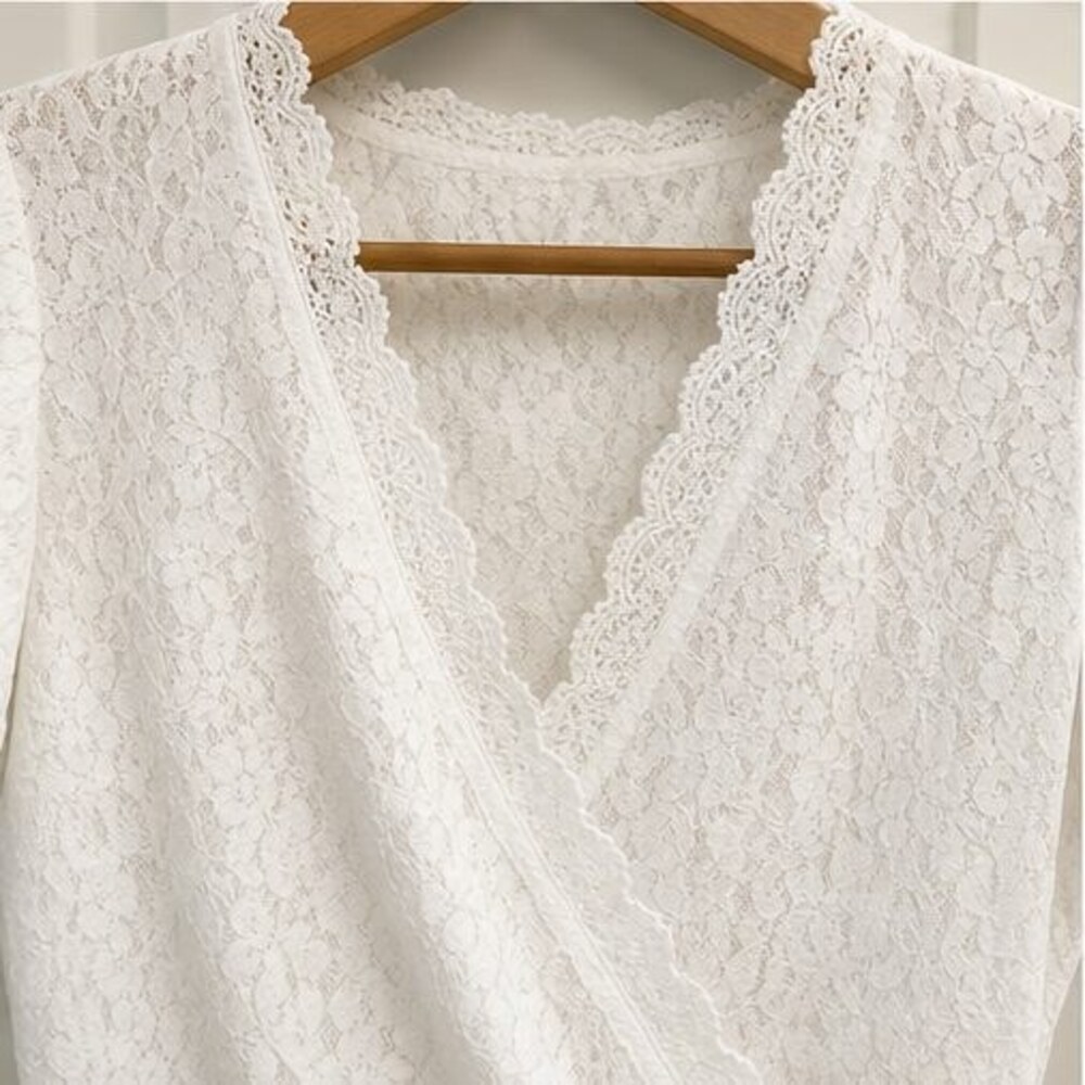 White Ruffle Blouse - Picture 4 of 6